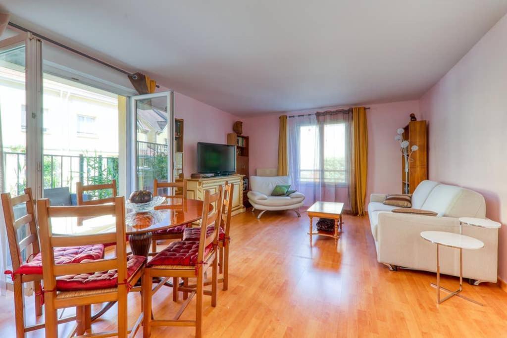 Amilly Park 6 Personnes 2 Chambres Pk Prive En Sous Sol Serris Luaran gambar